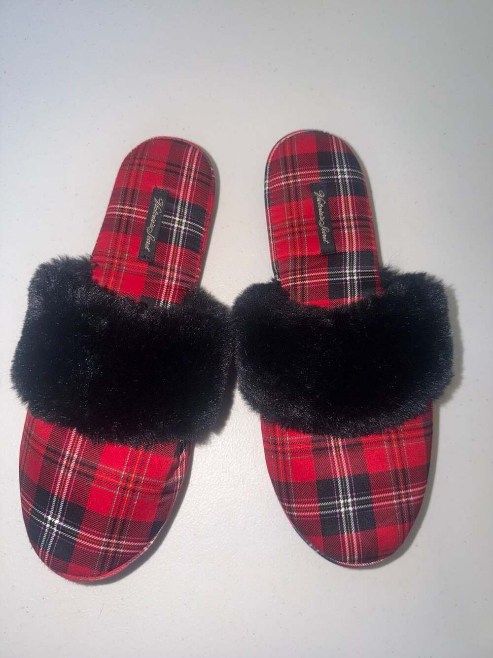Victoria's Secret Plaid Faux Fur Slippers Size L